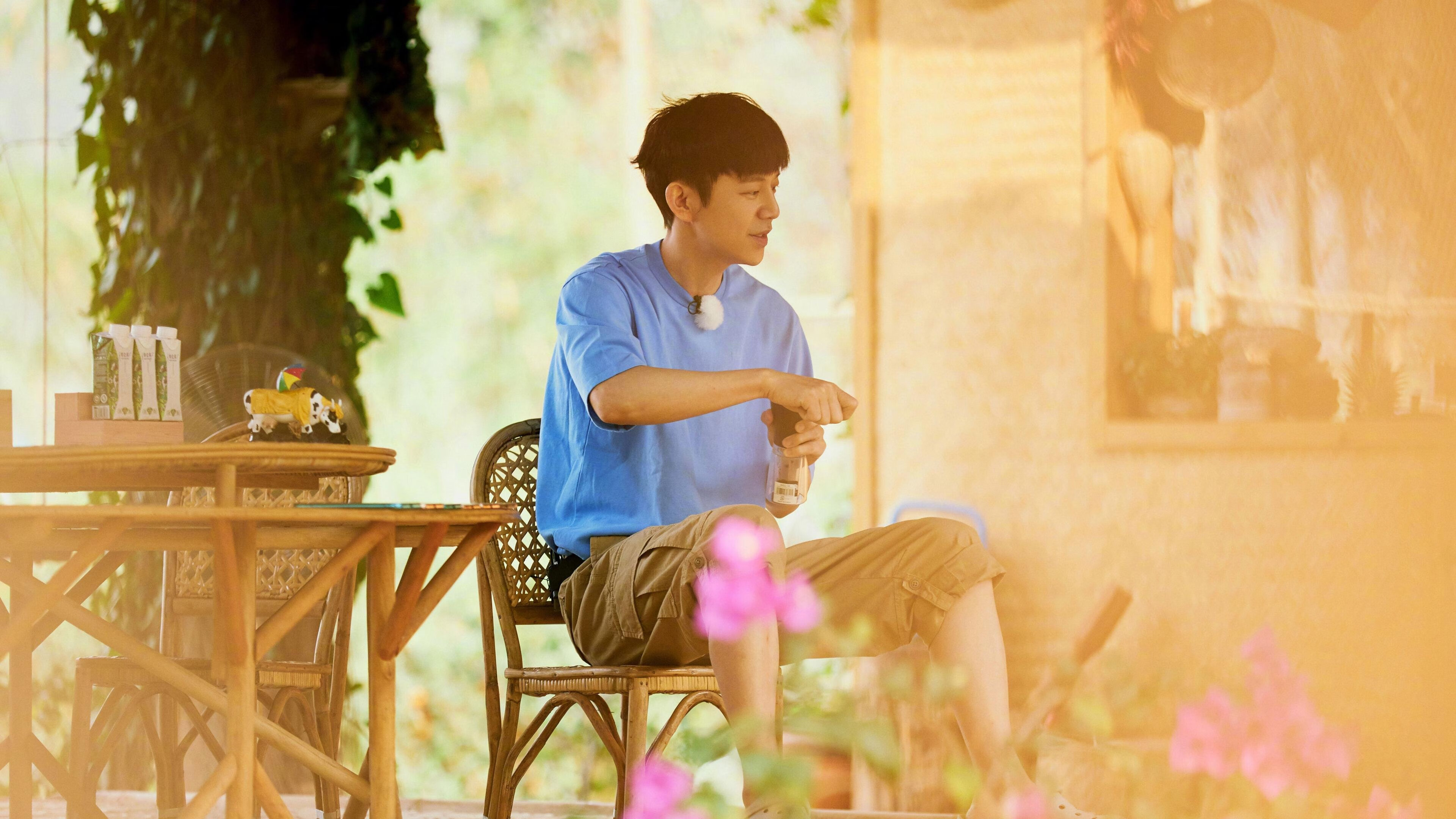 爱琴海与维斯瓦河的对话，年度焦点之战背后的文明回响